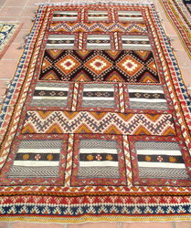 MOROCCAN BERBER MIXED TECHNIQUE CARPET/KILIM.