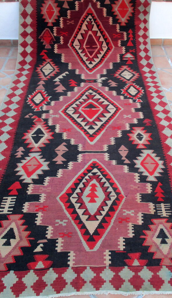 OLD LARGE VERAMIN KILIM