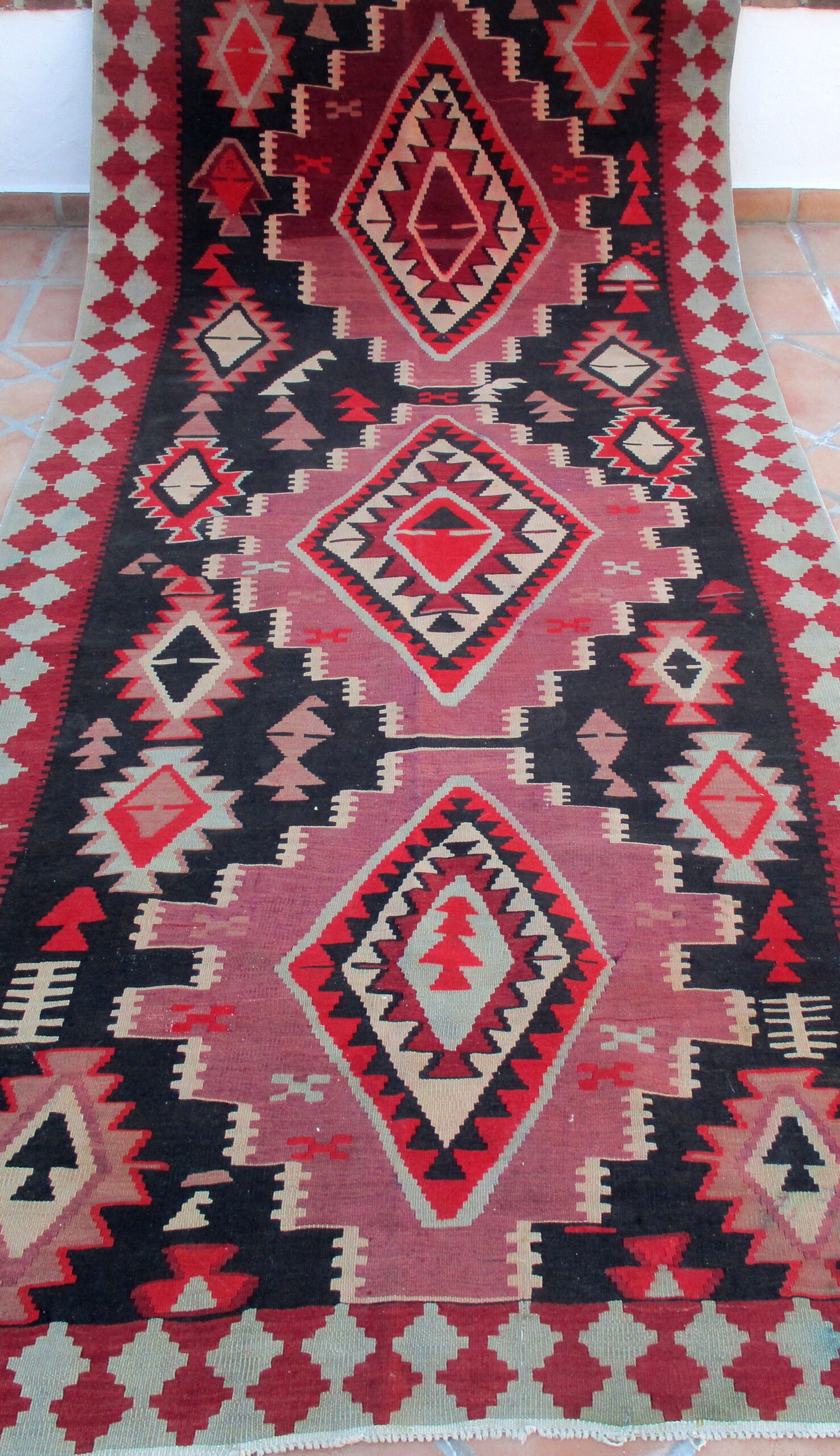 OLD LARGE VERAMIN KILIM
